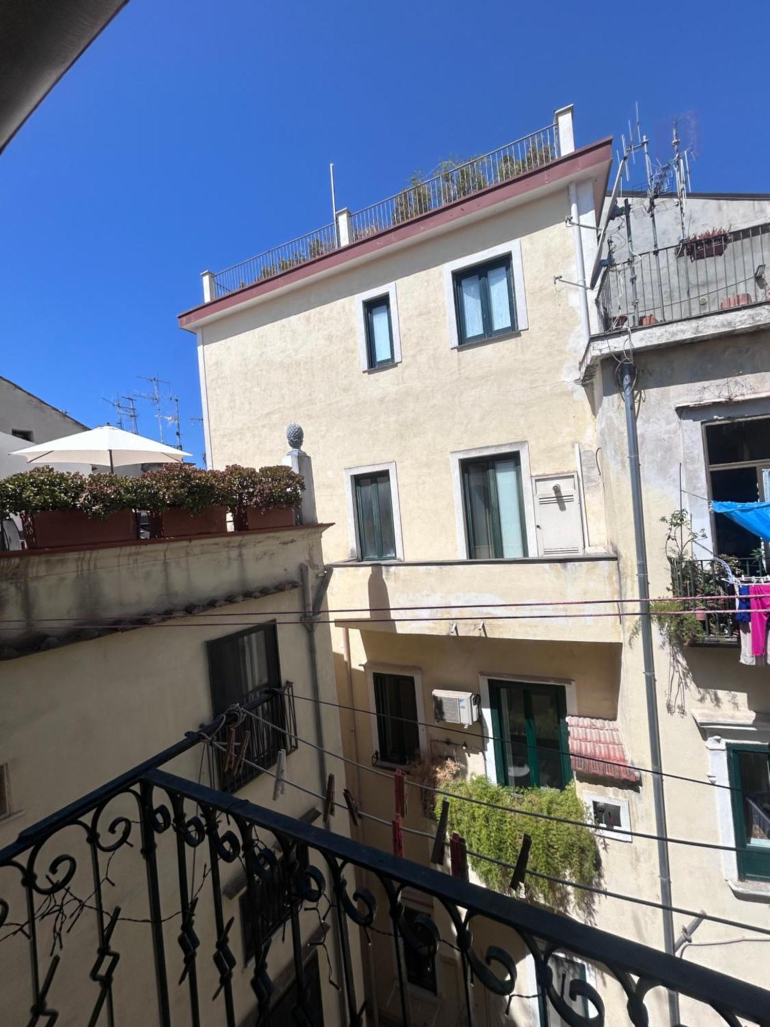 Largo Cassavecchia Apartment Salerno Exterior photo